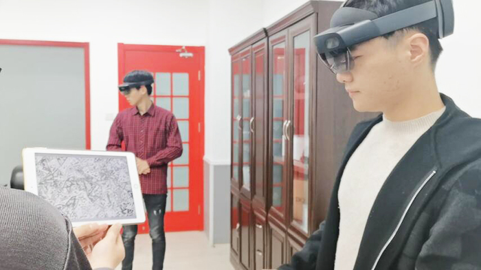 在iPad端為HoloLens進(jìn)行空間位置的校準(zhǔn)